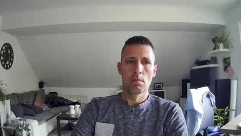 Snapshot of schnuckigeil chatting on September 2025 07:35:01 AM Dildomen online show from September 2025 07:35:01 AM