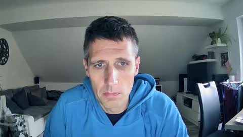 Snapshot of schnuckigeil chatting on October 2025 02:42:02 PM Dildomen online show from October 2025 02:42:02 PM