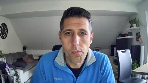 Snapshot of schnuckigeil chatting on December 2025 11:30:02 AM Dildomen online show from December 2025 11:30:02 AM