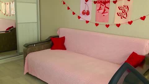 Rina online show from September 2025 11:11:01 AM