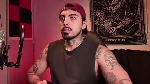 Snapshot of scockpion_ chatting on June 2026 02:24:02 AM Alejandro help me to reach 200 thumps up online show from June 2026 02:24:02 AM