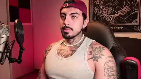 Snapshot of scockpion_ chatting on June 2026 06:29:01 AM Alejandro help me to reach 200 thumps up online show from June 2026 06:29:01 AM
