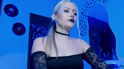 Goddess online show from May 2026 01:44:02 AM