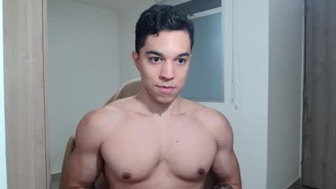 Snapshot of scott_brasher1 chatting on January 2025 10:35:02 PM Twitter Scott brasher1 Instagram Camiloestuardo2 online show from January 2025 10:35:02 PM