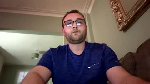 Snapshot of scousegay4 chatting on January 2025 04:31:02 PM StraightScouse online show from January 2025 04:31:02 PM