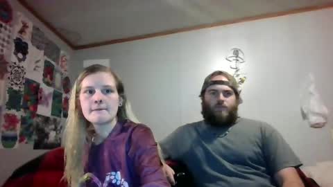 Snapshot of screamingsecrets chatting on February 2025 04:44:01 AM screamingsecrets online show from February 2025 04:44:01 AM