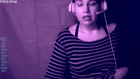 Danni online show from February 2025 06:00:01 AM