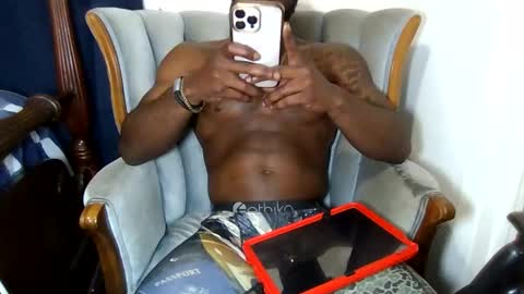 Snapshot of sdawg2xx chatting on April 2026 02:45:02 AM sdawg2xx online show from April 2026 02:45:02 AM