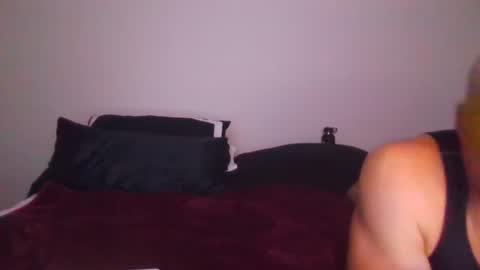 Snapshot of sdbeachfreaks chatting on December 2024 08:00:02 AM SDBeachfreaks online show from December 2024 08:00:02 AM