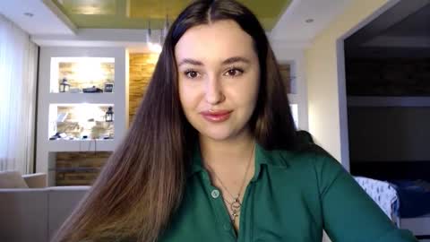 Snapshot of sea_cocktail chatting on February 2025 01:40:02 PM Elizabeth online show from February 2025 01:40:02 PM