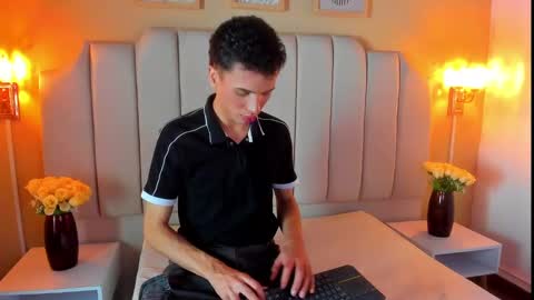 Sean online show from September 2025 04:46:02 AM