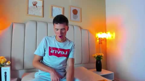 Sean online show from October 2025 04:20:01 AM