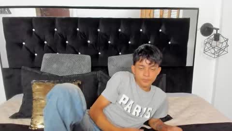 Sebastian Alvarez online show from October 2025 10:00:02 PM