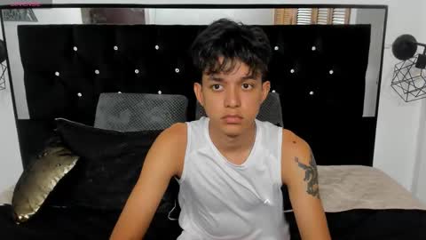 Sebastian Alvarez online show from October 2025 02:48:01 AM