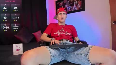 Snapshot of sebas_maverick chatting on October 2025 11:33:02 AM Sebastian online show from October 2025 11:33:02 AM