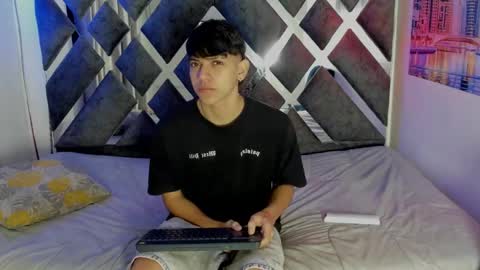 sebas_pretty7 online show from December 2025 12:25:02 PM