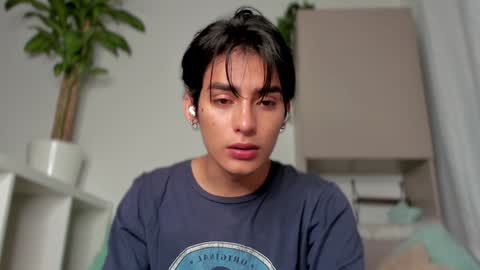 sebastian online show from January 2025 05:19:02 AM