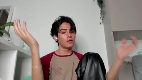 sebastian online show from February 2025 04:54:01 AM