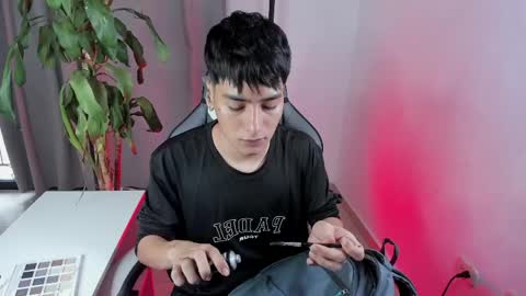 Snapshot of sebas_rosse chatting on March 2026 03:40:01 PM sebastian online show from March 2026 03:40:01 PM