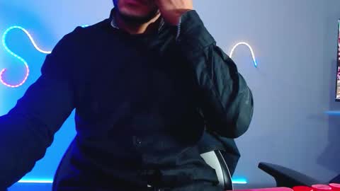 Sebastian online show from December 2025 08:53:02 AM