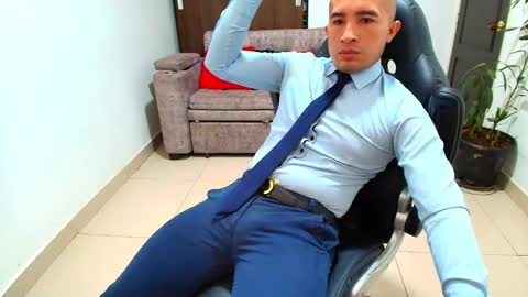 Snapshot of sebastian_oconnor77 chatting on February 2025 03:18:01 PM juan sebastian online show from February 2025 03:18:01 PM