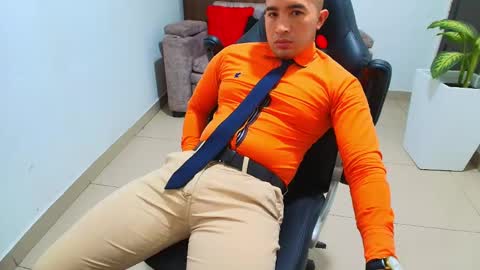 Snapshot of sebastian_oconnor77 chatting on February 2025 06:32:02 PM juan sebastian online show from February 2025 06:32:02 PM