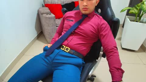 Snapshot of sebastian_oconnor77 chatting on March 2025 03:42:02 PM juan sebastian online show from March 2025 03:42:02 PM