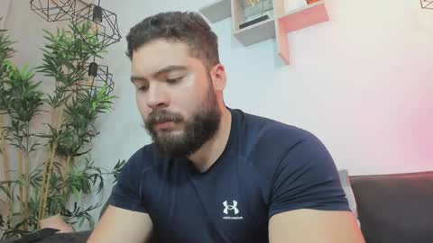Instagram jeanpaulfit  online show from May 2026 10:40:02 PM