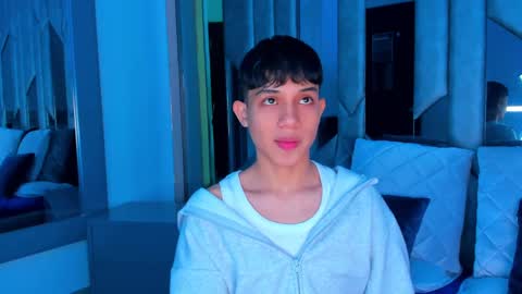 Snapshot of sebax_00 chatting on September 2025 04:14:02 AM Sebastian online show from September 2025 04:14:02 AM