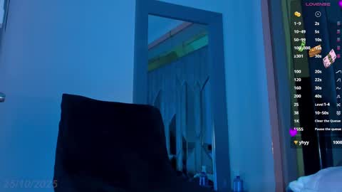 Snapshot of sebax_00 chatting on October 2025 09:42:02 PM Sebastian online show from October 2025 09:42:02 PM