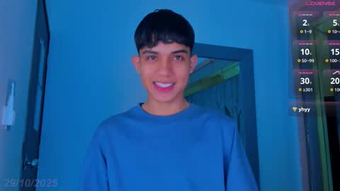 Snapshot of sebax_00 chatting on October 2025 08:43:02 PM Sebastian online show from October 2025 08:43:02 PM