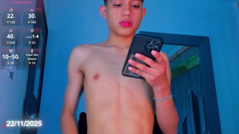 Snapshot of sebax_00 chatting on November 2025 08:52:01 PM Sebastian online show from November 2025 08:52:01 PM