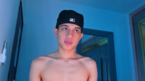 Snapshot of sebax_00 chatting on December 2025 09:08:01 PM Sebastian online show from December 2025 09:08:01 PM