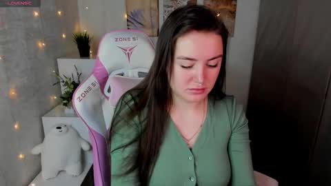 Snapshot of secret_goddes chatting on October 2025 03:39:02 AM Catrin Mo Tu We Th Fr 5 GMT 3am-9am online show from October 2025 03:39:02 AM