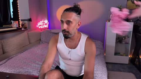 Secret Lovers online show from June 2026 05:26:02 PM