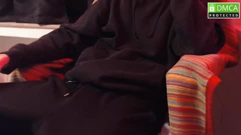 Snapshot of secret_phil chatting on December 2025 07:32:01 PM maybe Phil online show from December 2025 07:32:01 PM