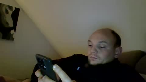 Snapshot of secretcplg chatting on January 2025 04:12:02 PM Simon online show from January 2025 04:12:02 PM