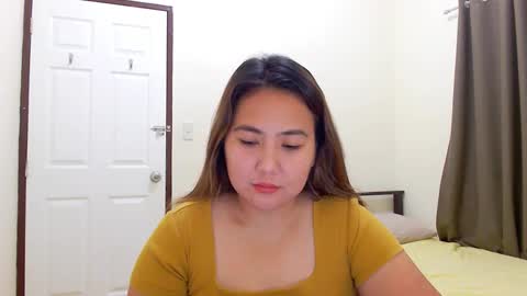 Snapshot of secretlover010101 chatting on December 2024 02:27:01 AM MILAN online show from December 2024 02:27:01 AM