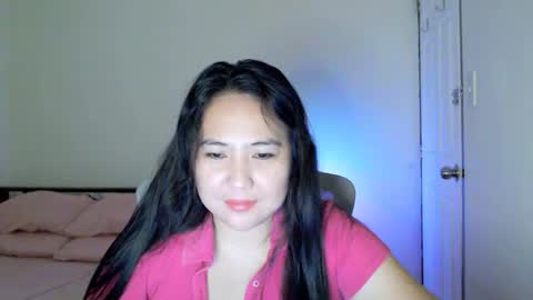 Snapshot of secretlover010101 chatting on February 2026 05:45:01 AM MILAN online show from February 2026 05:45:01 AM