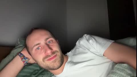 Snapshot of seducemepleae chatting on November 2025 09:15:02 PM seducemepleae online show from November 2025 09:15:02 PM