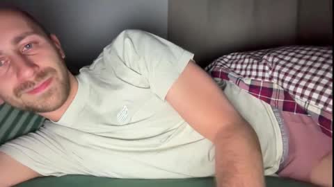 Snapshot of seducemepleae chatting on December 2025 10:03:01 PM seducemepleae online show from December 2025 10:03:01 PM