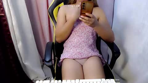 seductive_zyra online show from May 2026 02:01:02 PM