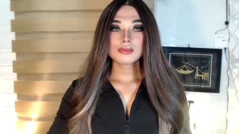 Deluxe online show from March 2025 04:28:01 AM