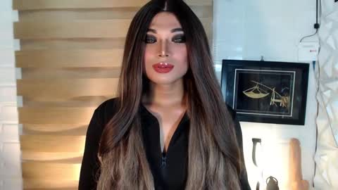 Deluxe online show from March 2025 10:04:01 AM