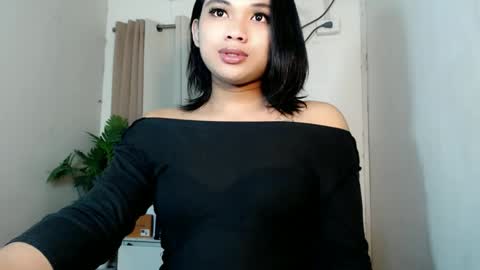 Deluxe online show from May 2026 07:32:02 PM