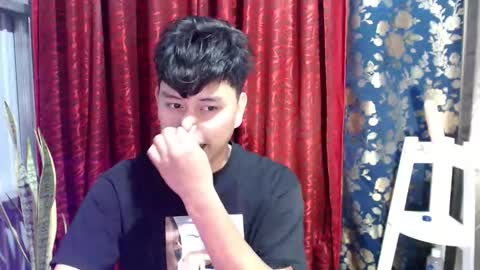 Snapshot of seductivee_bigcock chatting on March 2026 08:31:01 AM John online show from March 2026 08:31:01 AM