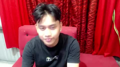 Snapshot of seductivee_bigcock chatting on April 2026 09:54:02 AM John online show from April 2026 09:54:02 AM