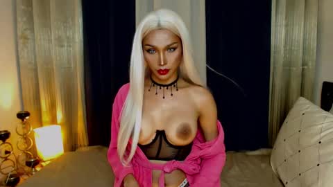 KATARINA LUST online show from December 2024 08:11:02 AM