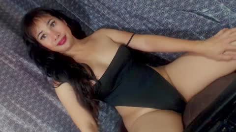 Snapshot of seductresstsjulia chatting on April 2026 03:45:01 AM Julia Starlette online show from April 2026 03:45:01 AM
