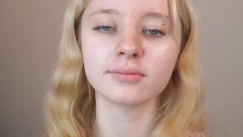 Snapshot of seebunny chatting on June 2026 04:09:01 PM See Its honey bunny im Lana online show from June 2026 04:09:01 PM